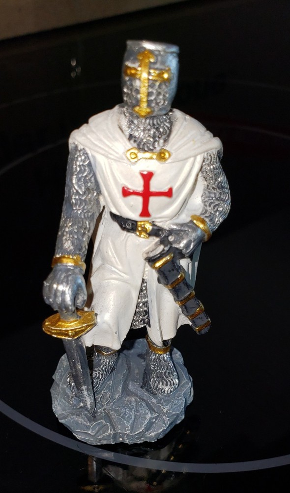 Knight Templar Crusader Figure 3" EUC