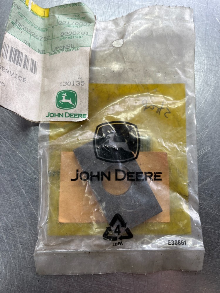 T21759 Genuine OEM John Deere STRAP