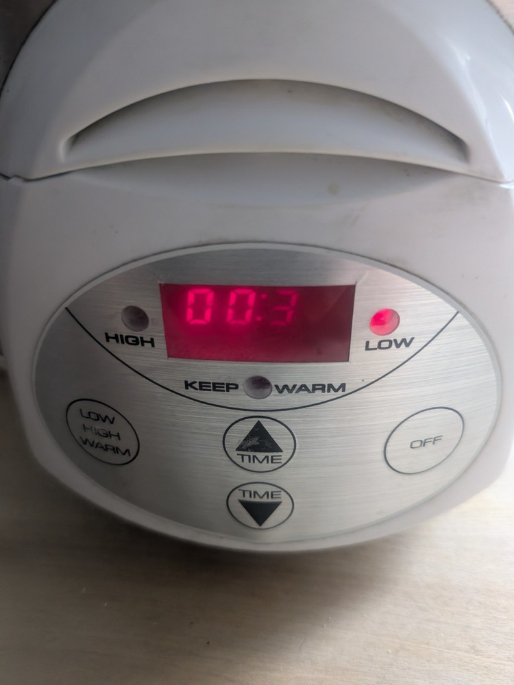 Rival 6 Qt. Crock Pot Programmable Smart-Pot Model SCVC651