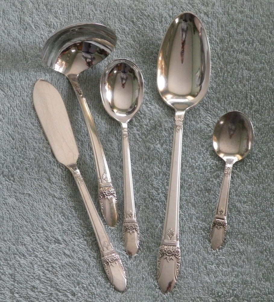FIRST LOVE - 1847 Rogers Bros Silverplate Flatware - CHOICE