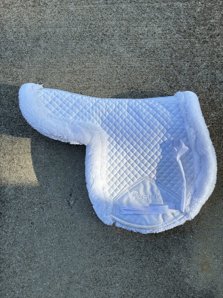 ARMA SupaFleece-Lined Shaped Pad, Size 17"-17.5"