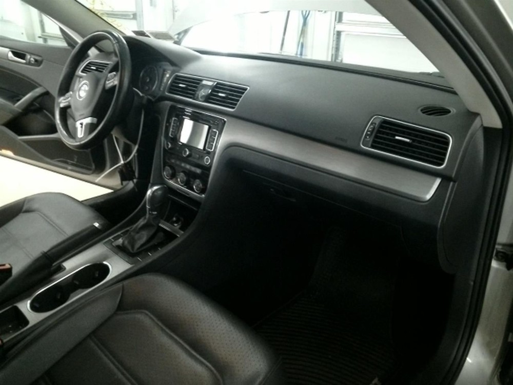 PASSAT 2014 Keys/Latches/Locks 104805538