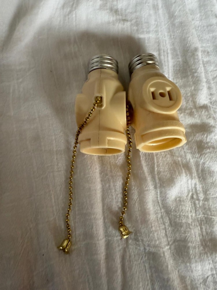 Satco Medium Base Ivory Pull Chain Current Tap 90/2451