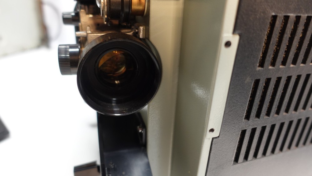 Vintage ELMO 16mm film projector 16-CL Partially working needs rollers