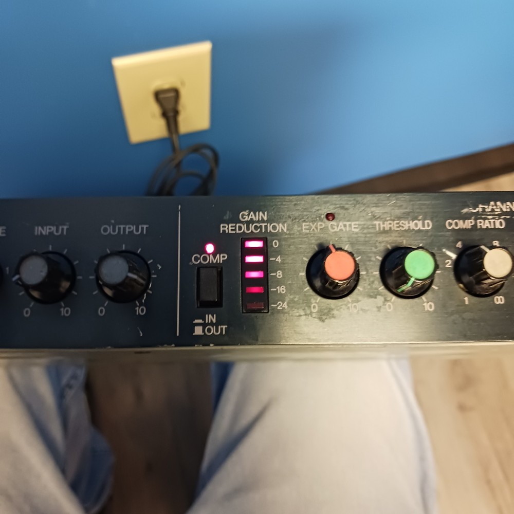 Yamaha GC2020 2-Channel Stereo Compressor Limiter Rackmount Dynamic Processor