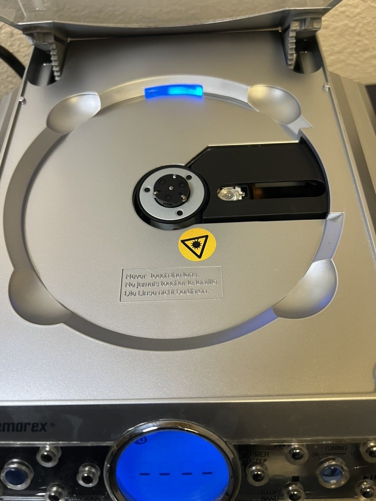 Memorex MX4114 CD Stereo Unit