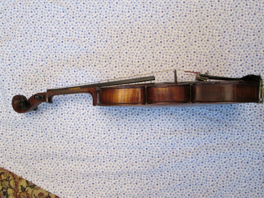 VERY, VERY OLD FULL SIZE VIOLIN