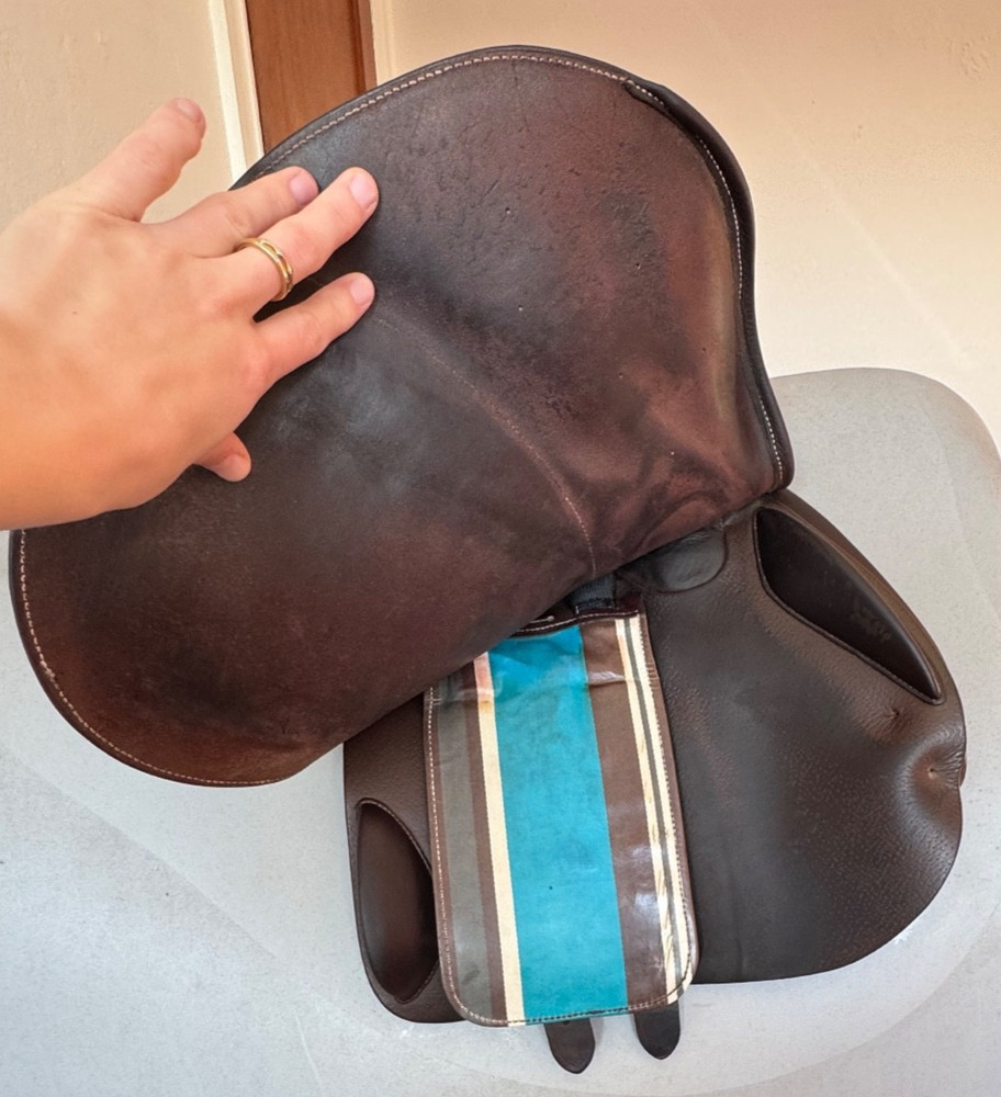 17.5" Voltaire Palm Beach PRO Saddle - 2AA Flaps - Grain / Buffalo