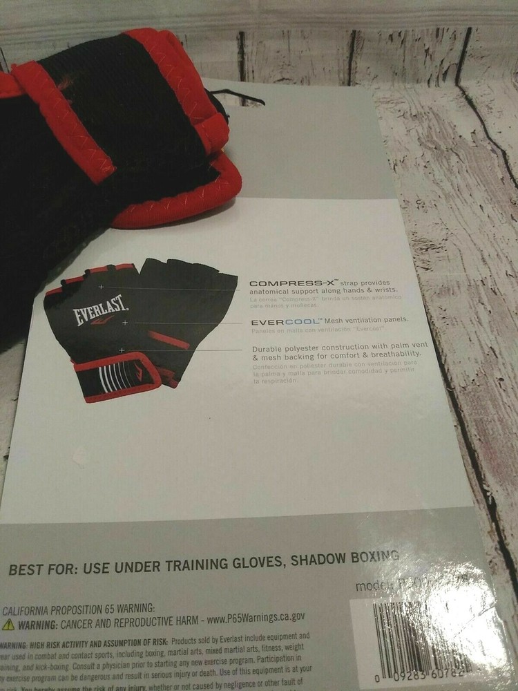 Everlast Boxing Core Hand Wraps Black and Red Size Small/Medium G22