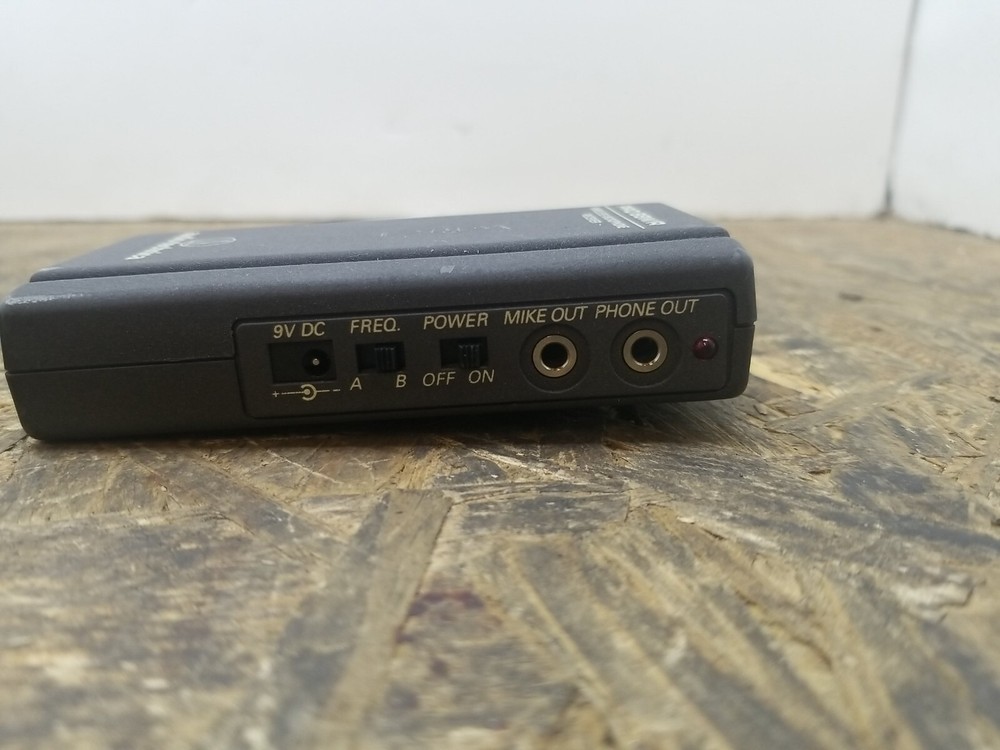 Wireless Microphone Audio Technica Pro 88W/T Transmitter & Pro 88W/R Receiver