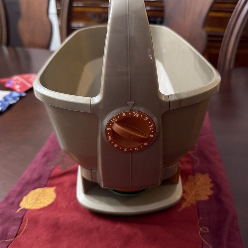 Scotts Wizz Spreader