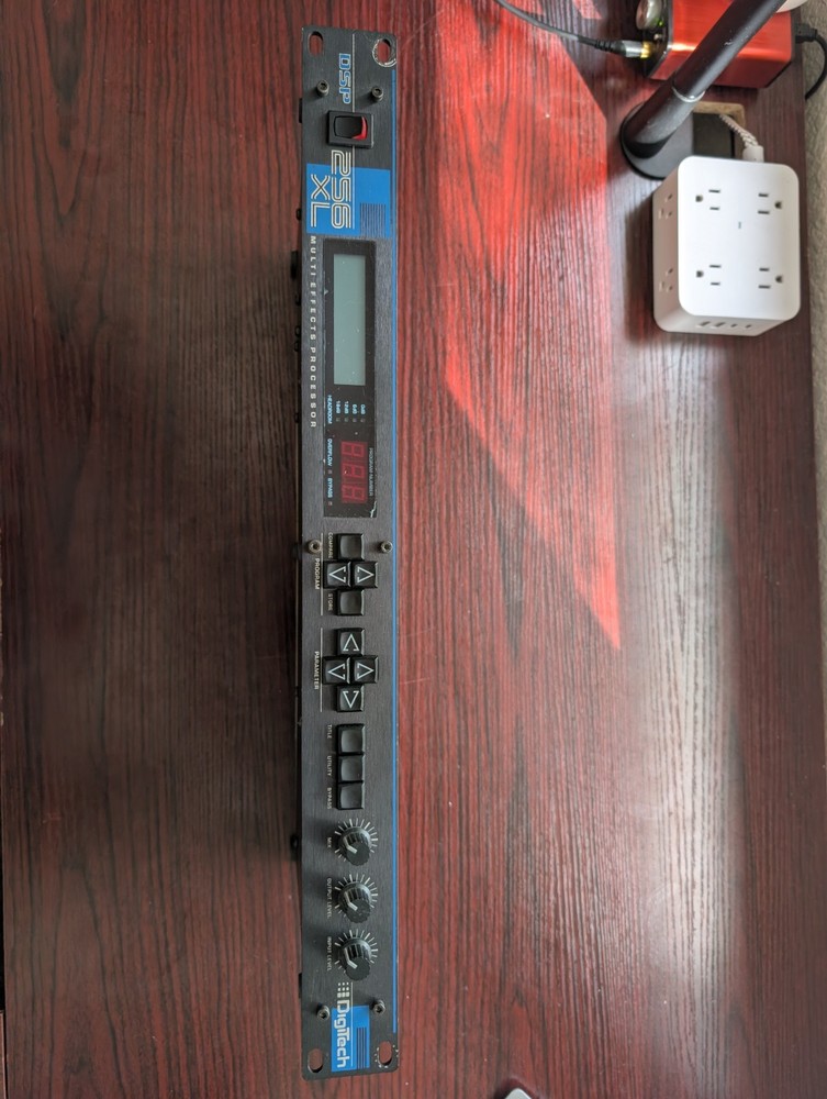 Rack-Mount DigiTech 256XL Multi Effects Processor