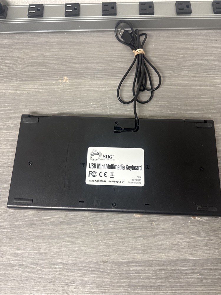 SIIG USB Mini Multimedia Keyboard