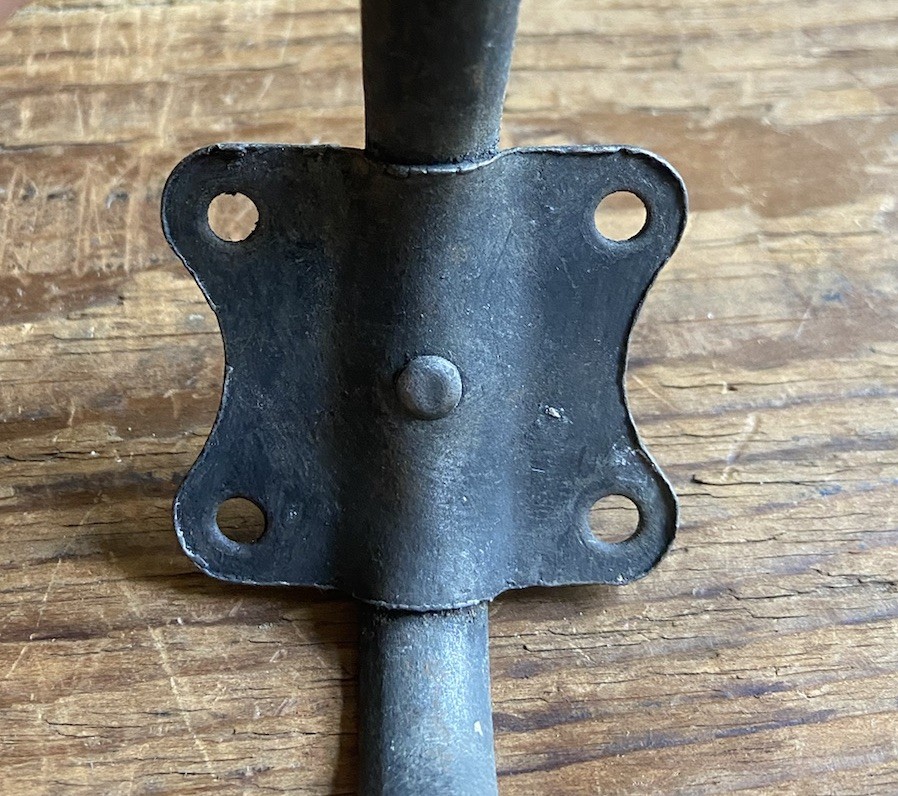 Old vintage Metal school Hook