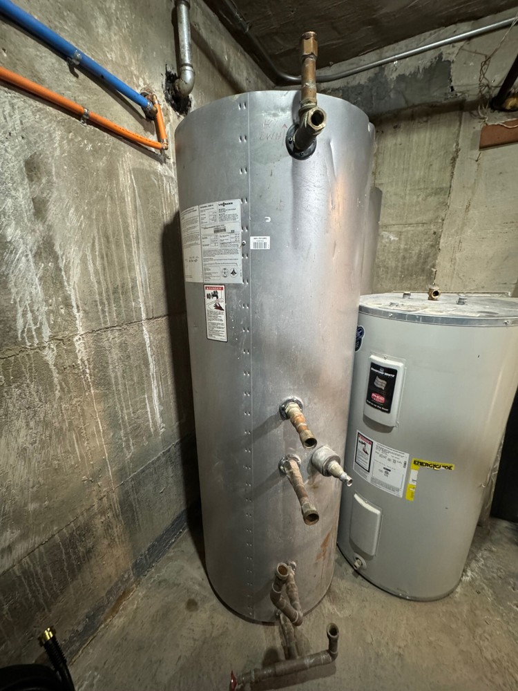 Viessmann Vitocell EVI 300-V Indirect Fired Hot Water Storage Tank 79 Gallons