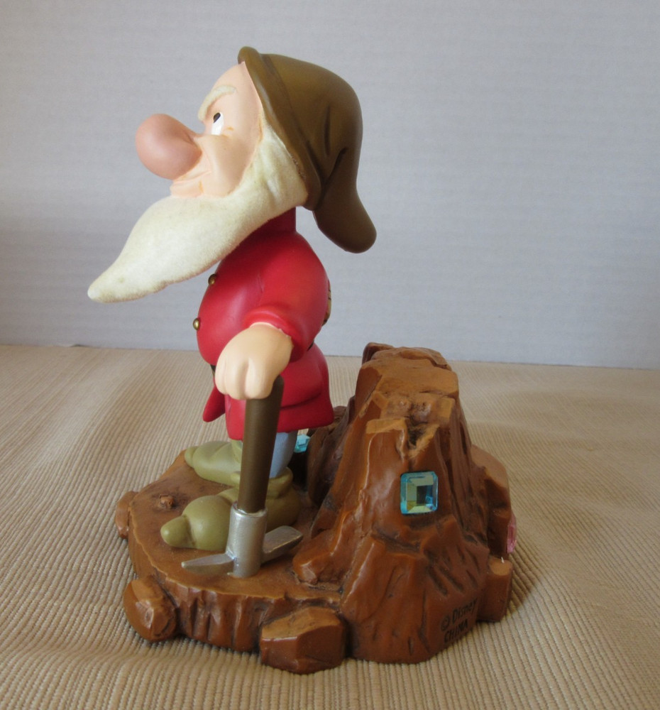 DISNEY GRUMPY Dwarf Figurine Bobblehead Nodder Mining With Gems Original Box