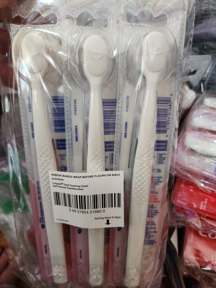 6 Pack Colgate Total Active Prevention Foaming Clean SOFT Toothbrushes