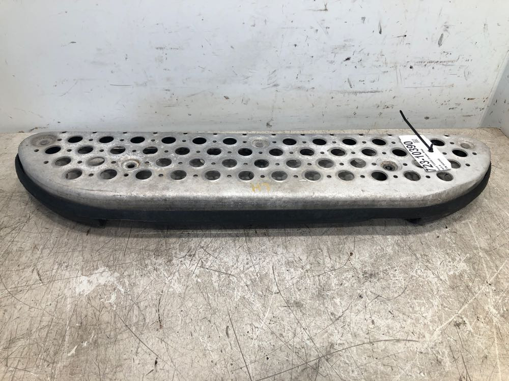 2000 Kenworth T2000 Step (723-10390)