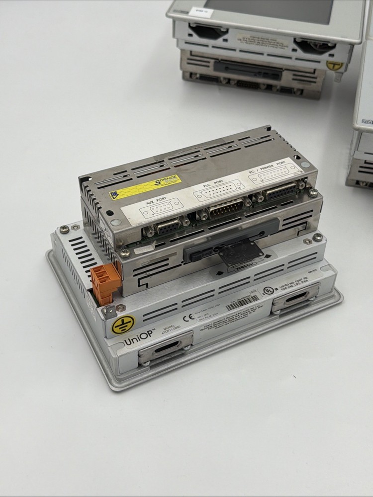 UNIOP eTOP11-0050 OPERATOR INTERFACE TOUCH SCREEN