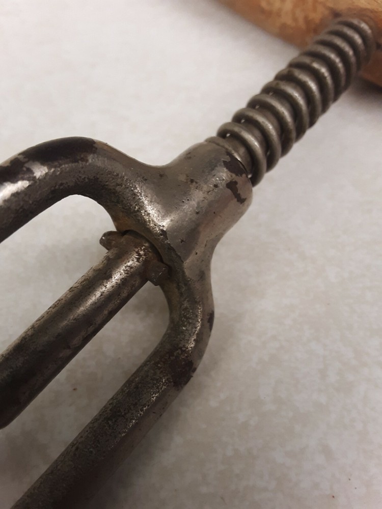 Vintage Mechanical Corkscrew Open Barrel Spring Wooden Handle Barware