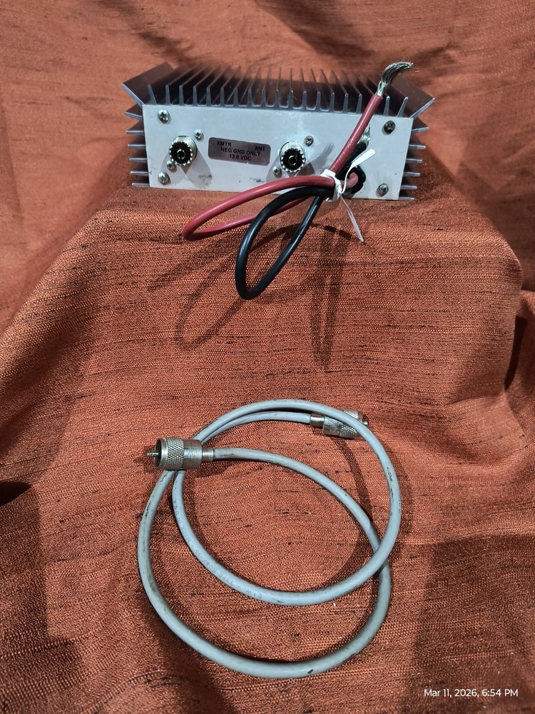 Cobra XL 350 Linear Amplifier, Powers On, Untested