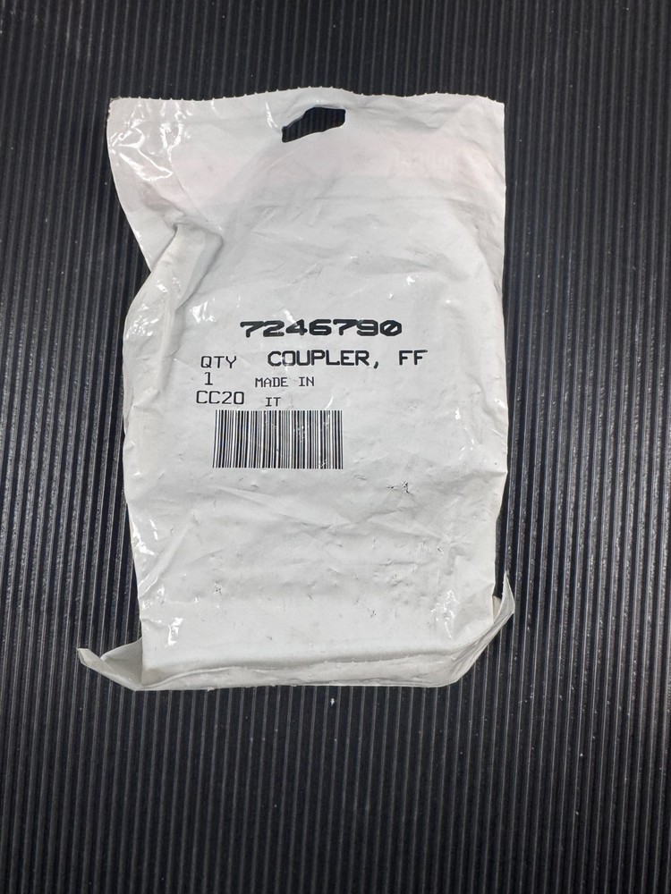 COUPLER 7246790 NEW BOBCAT