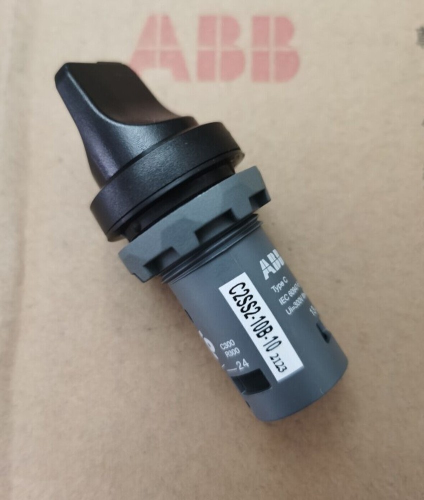 1 Pc. New selector switch C2SS2-10B-10 1NO