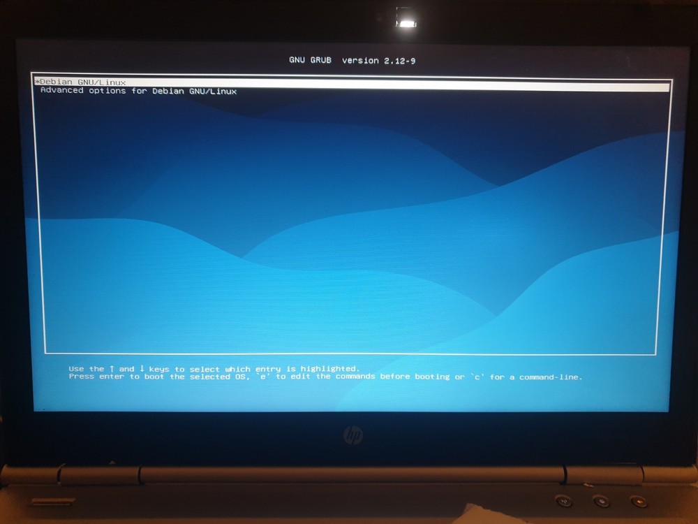 Linux Debian V13.3.0, 64-bit, Bootable Install USB Flash Drive