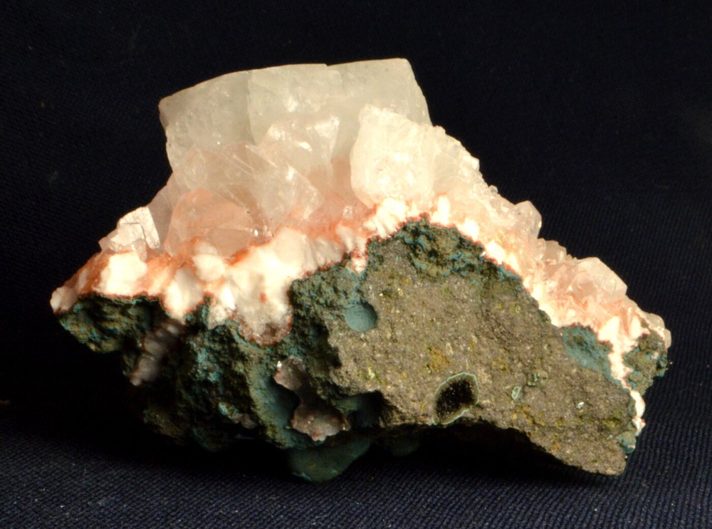 #6925 Apophyllite & Stilbite - India