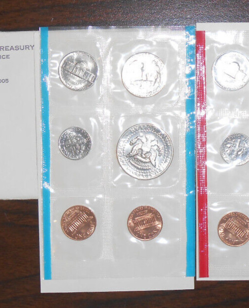 1972 US MINT 11 PC P & D MINT SET
