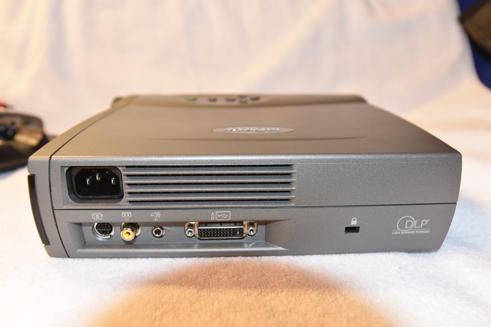 Infocus LP335 Projector 60 Lamp Hours