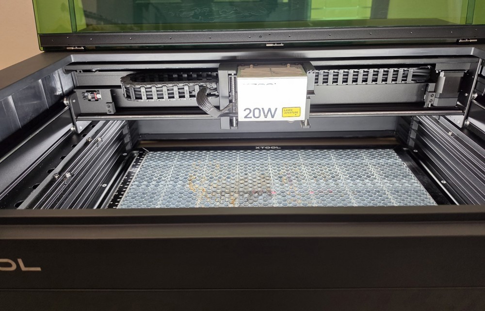 Xtool S1 20W Laser Engraver Bundle