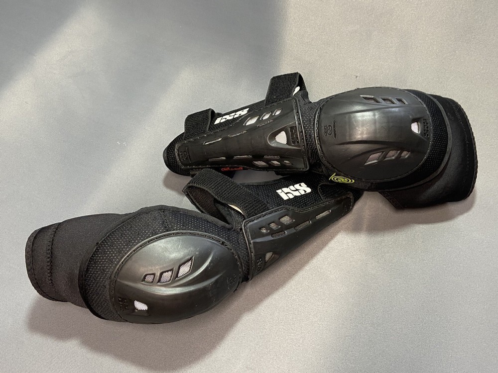 ixs Assault hard cap “youth” Elbow Guards BMX