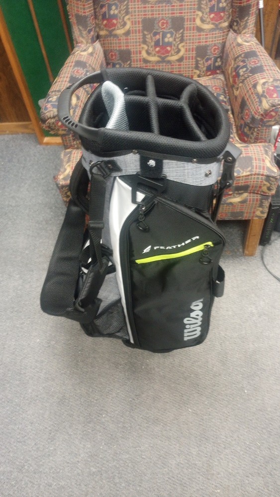 Wilson Feather Stand Bag