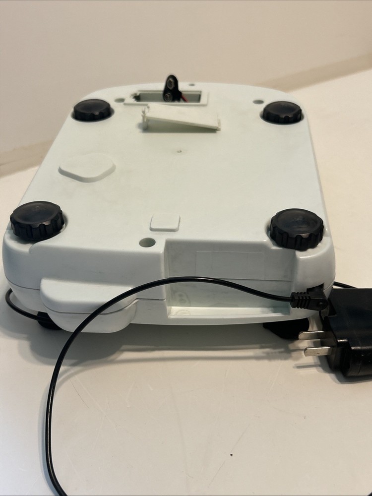 High Performance Electronic Balance Lab Analytical Scale 5000g / 0.1g Used