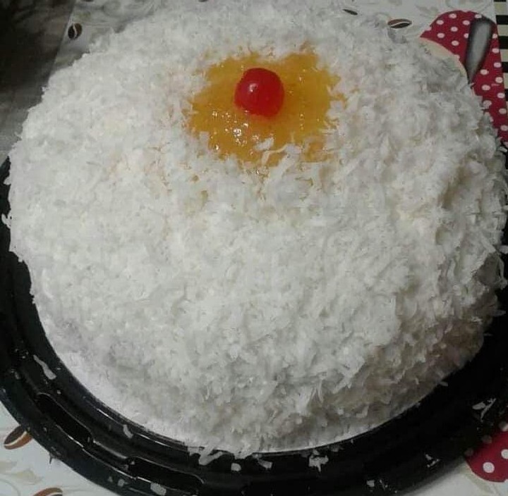 Pineapple 🍍 Coconut 🥥 3 Layer Cake