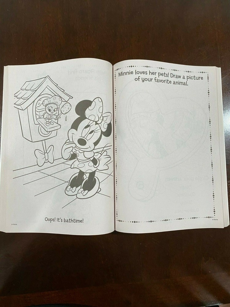 Disney Minnie Mouse Gigantic Activity Book