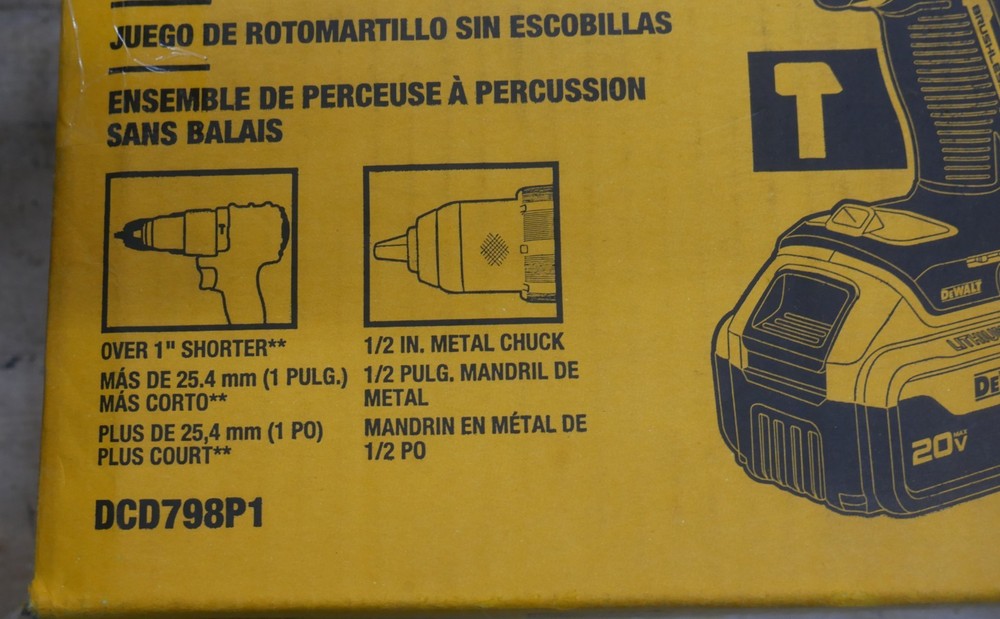 DEWALT DCD798P1 Brushless Hammer Drill Kit NEW