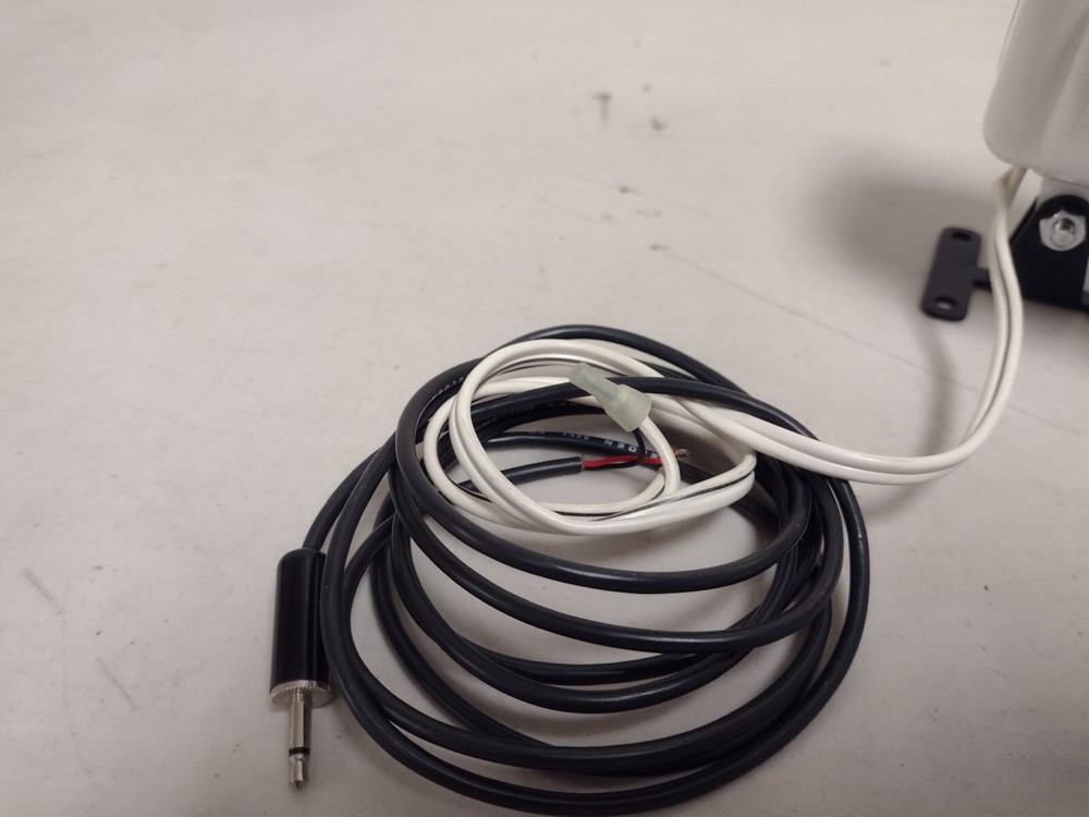 Universal Security Instruments Model SP-888 Reflex Speaker - Used