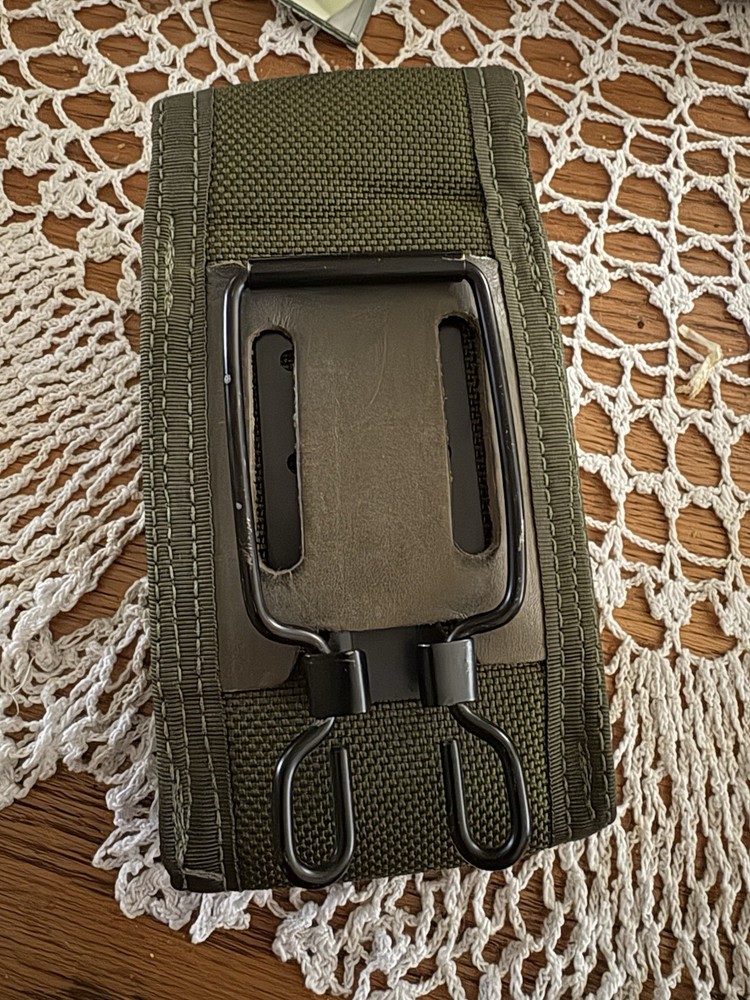 Magazine Holder 2 Cell No Brand Preowned