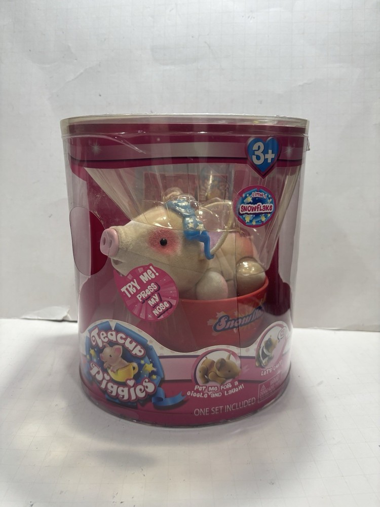 Toy Teck Teacup Piggies Snowflake Basic Set Pig FiguRe