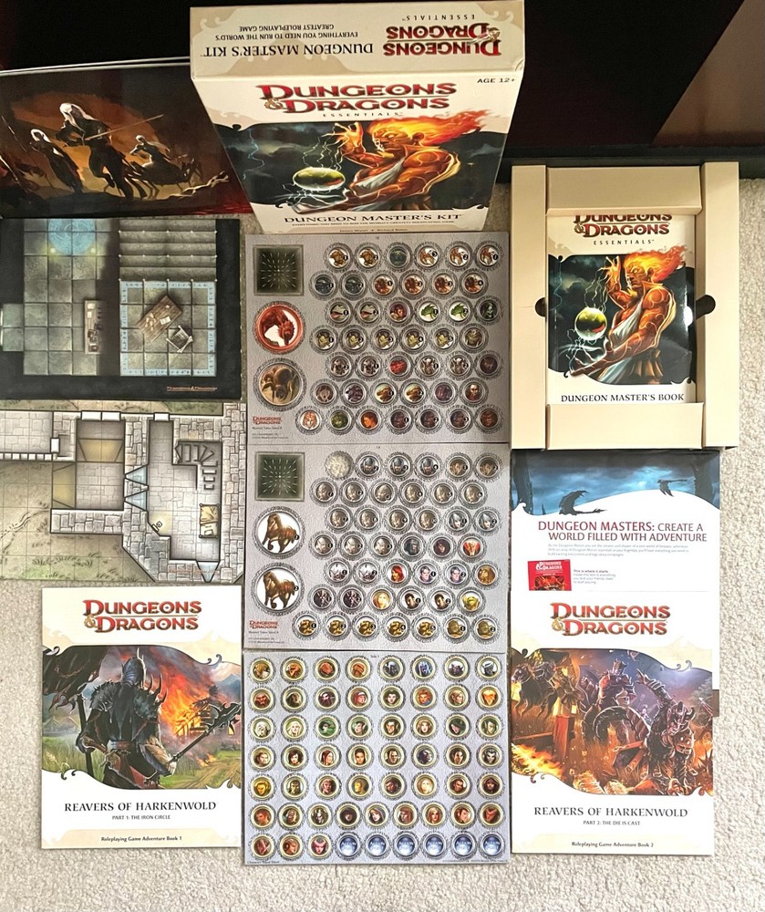 Dungeons & Dragons Essentials Dungeon Master's Kit 2010 Only Missing 1 Token
