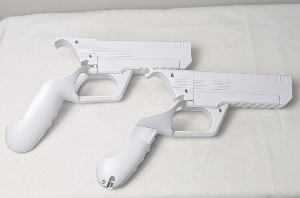 2x PCs Packs VR Game Gun for Oculus Quest 2 Controllers Pistol Case White