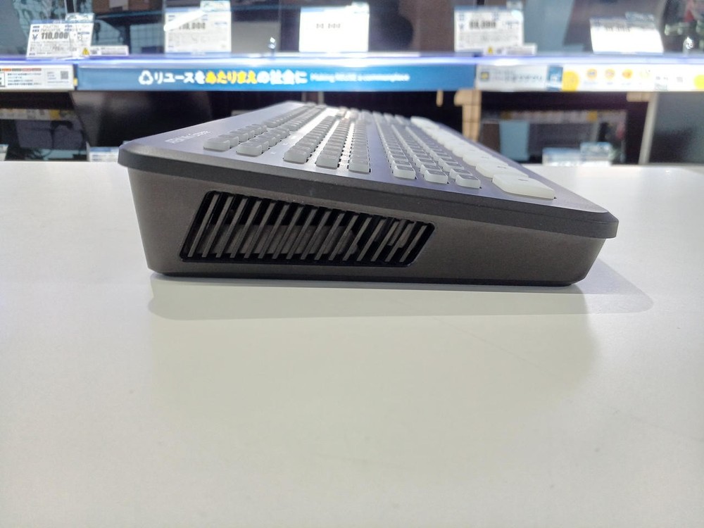 Blackmagic ATEM Mini Extreme Video Switcher 8 HDMI Input Multiview USB