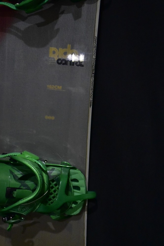 RIDE CONTROL SNOWBOARD SIZE 162 CM WITH EXTRA LARGE BINDINGS