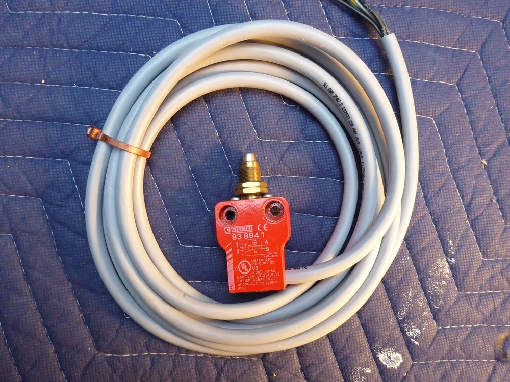 Crouzet 85 8841 Precision Micro Limit Switch CNC