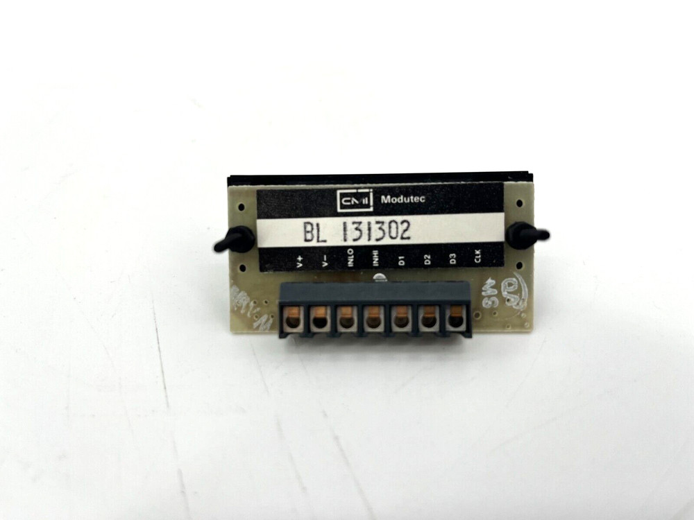 New Modutec BL-131302 LCD Digital Panel Meter - Missing Mounting Hardware