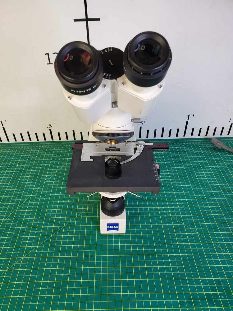 Zeiss Axiostar Microscope
