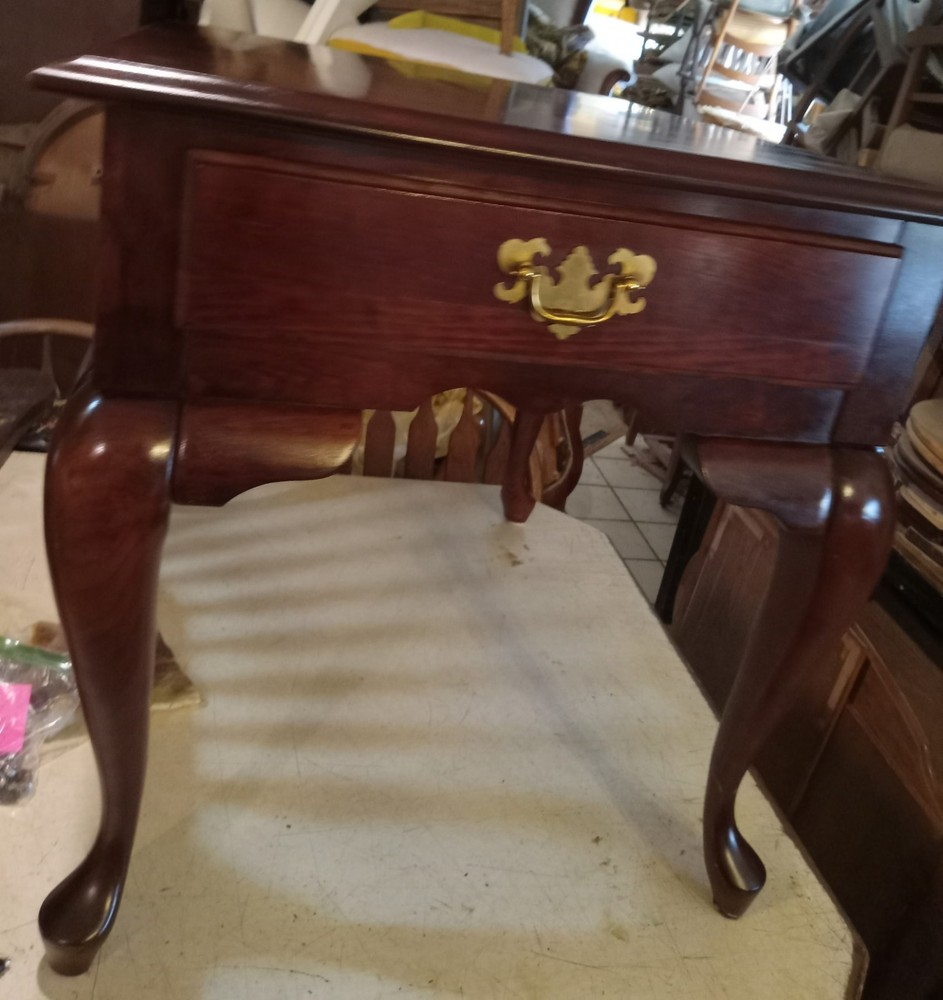 Cherry End Table / Side Table (ET7819)