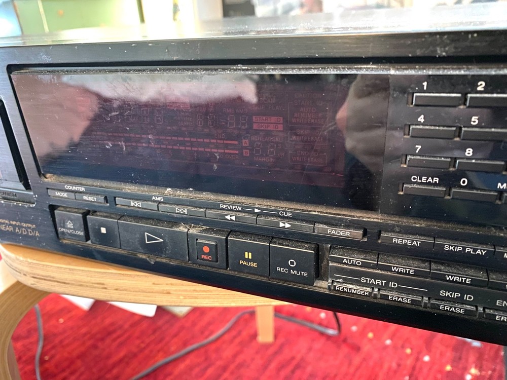 SONY DTC-700 DAT DIGITAL AUDIO TAPE DECK PLAYER RECORDER